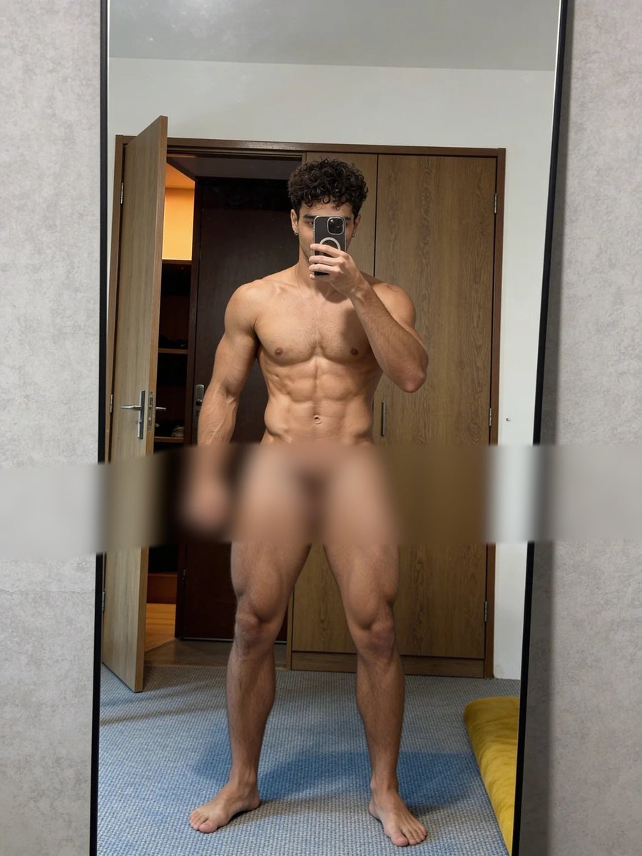 leolaitee's tweet photo. Don’t act shy now… I know you’re looking 😏
If you want more, it’s in the link 👀

https://t.co/VjL4pGYaoH https://t.co/pzBZSiwdj8