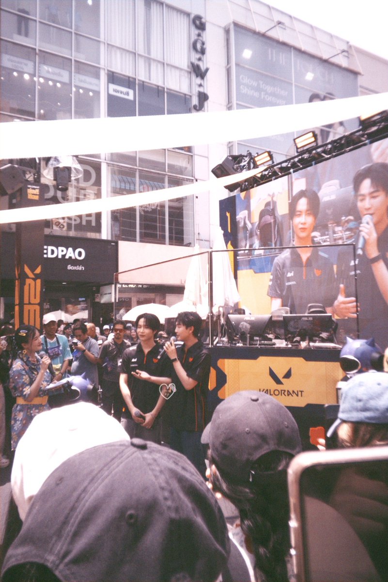 aaaomkpp's tweet photo. #HEARTchuthiwat #JUNGT x #flashbackcamera
#VALORANTMahaSongkran2026xBUS
#VALORANTMahaSongkran2026 https://t.co/p1wgQhGOB9