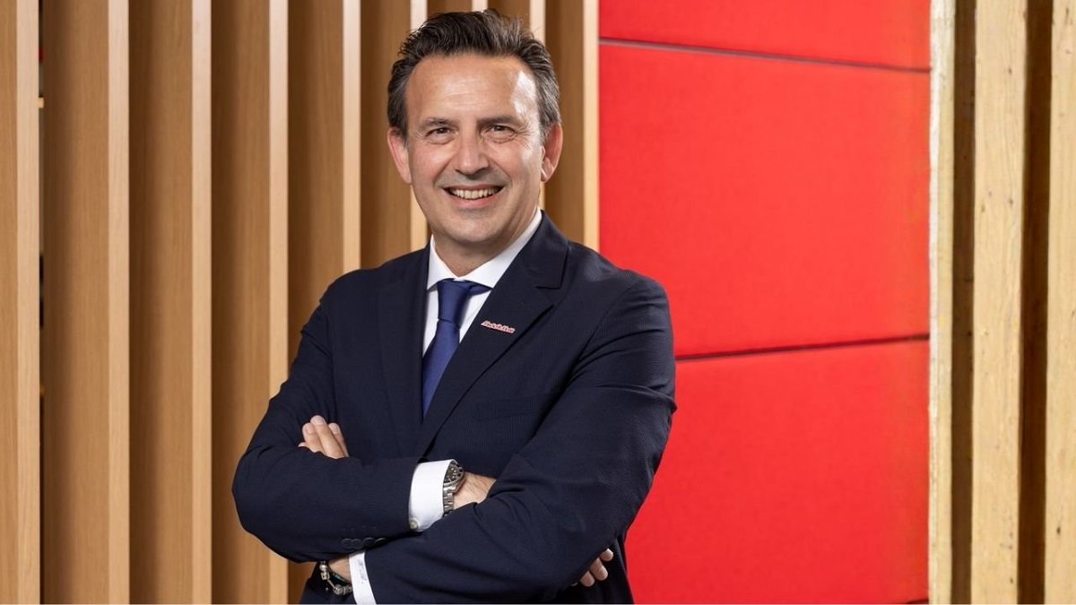 MediaMarkt Türkiye CEO'su Hulusi Acar, çip sıkıntısının maliyetleri artıracağını ve kısa vadede teknoloji ürünlerinde fiyat artışları yaşanabileceğini ifade etti.
n24.com.tr/ekonomi/mediam…