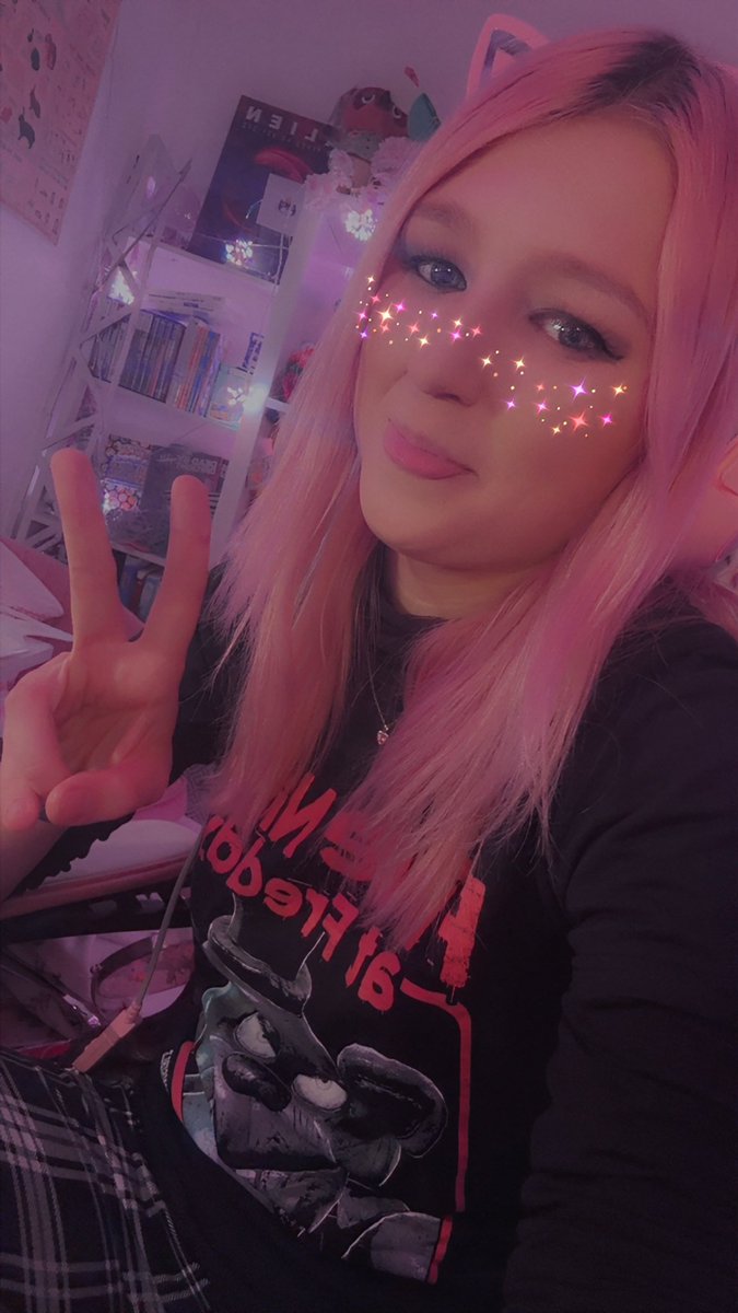 🌹 𝒦𝒾𝓉𝓉𝓎 / 𝑅𝑜𝓈𝑒𝓈 🌹 tweet media