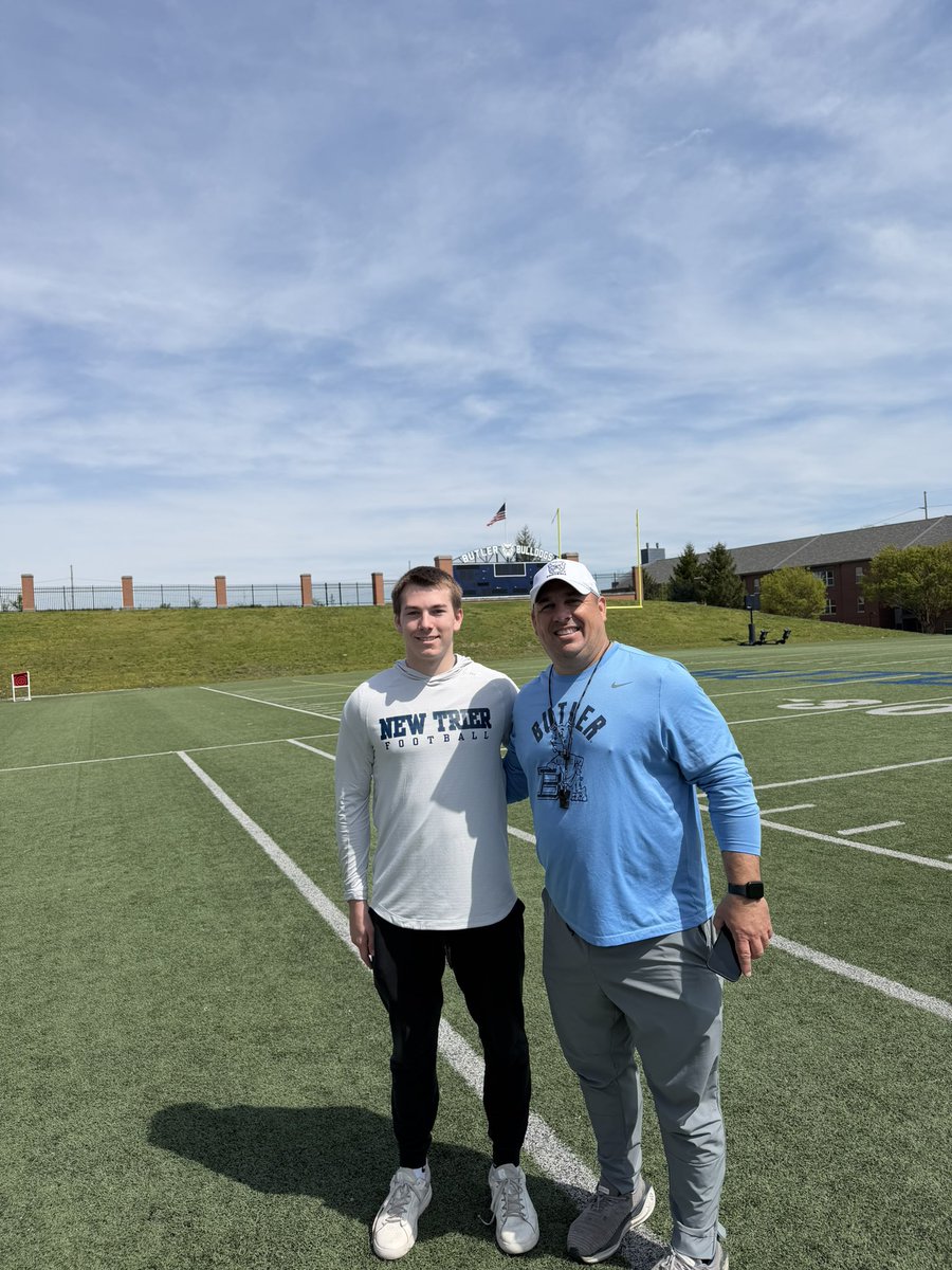 Rick_Miller2's tweet photo. Thank you @ButlerUFootball for having me over this weekend! Practice was electric and got an all-time tour by @JoeCheshire. Looking forward to what’s to come! @_CoachHeck @CoachGrimes3 @CoachSchott_BU @coachklynch 

@newtrierfb @DollBrian 

@EDGYTIM @PrepRedzoneIL @scottybscout @DeepDishFB @mikeclarkpreps @TomLoy247
@LemmingReport @adamgorney @Bryan_Ault @OJW_Scouting @ChiPlayerWatch @CoachChris_Roll