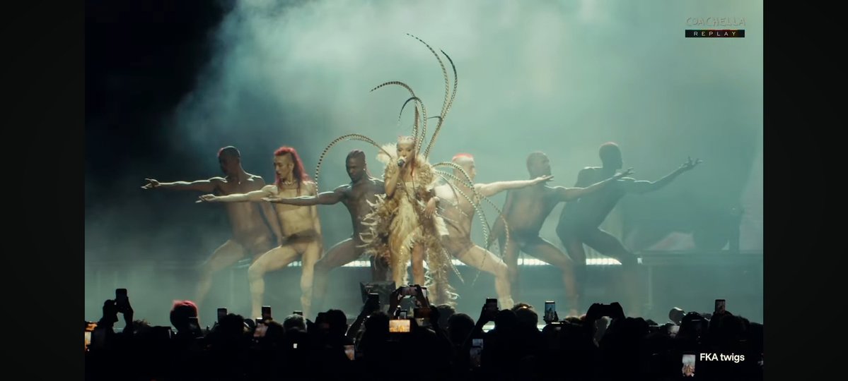 kikuchiyo1102's tweet image. もう衝撃すぎる。そして無事にtwo weeksで昇天！なんかすごいもの見た！サマソニで見れるんだな！

#coachella2026
#FKA Twigs