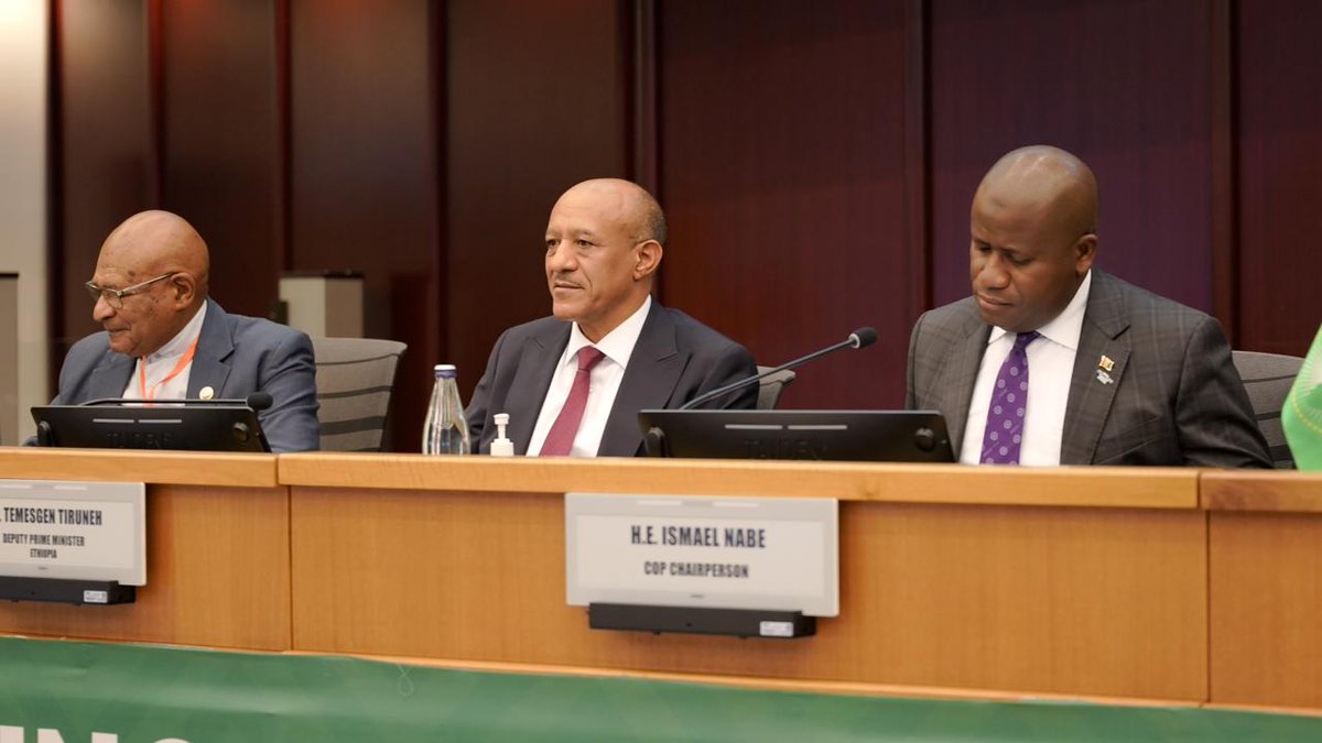 ARCapacity's tweet image. #COP16
H.E. @TemesgenTiru, Deputy Prime Minister of Ethiopia, honoured the opening as Guest of Honour.
He called for stronger African leadership, deeper solidarity, and sustained commitment to African-led resilience solutions in the face of growing climate risks.#ARC #Africa