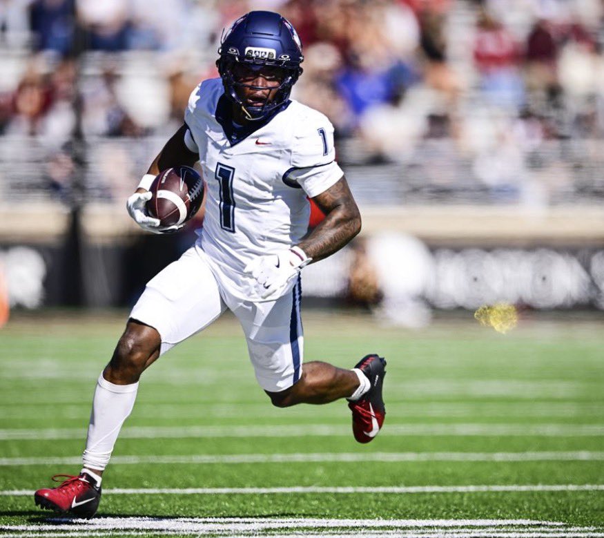 RyanTalbotBills's tweet image. Per a league source, the #Bills have shown significant interest in #UConn WR Skyler Bell.

Bell finished 2025 with 101 receptions for 1,278 yds &amp;amp; 13 TDs. 

The WR has good speed &amp;amp; can hurt teams in all three levels of the field. He’s projected to be a day-two pick.

#BillsMafia