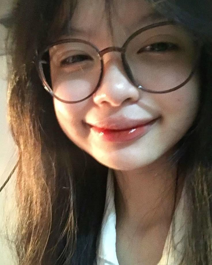 honglyyy tweet media