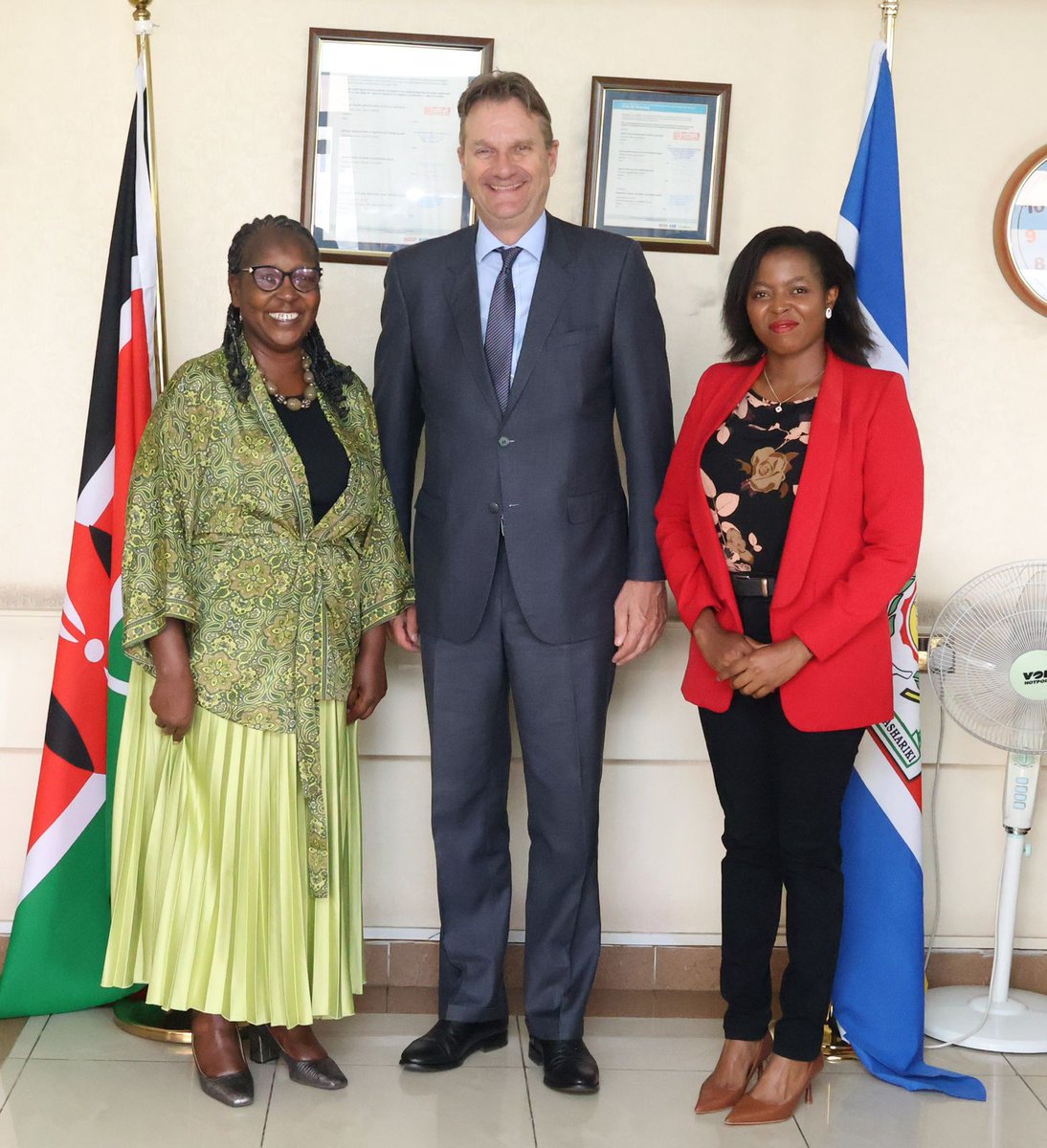 Netherlands Embassy in Kenya tweet media