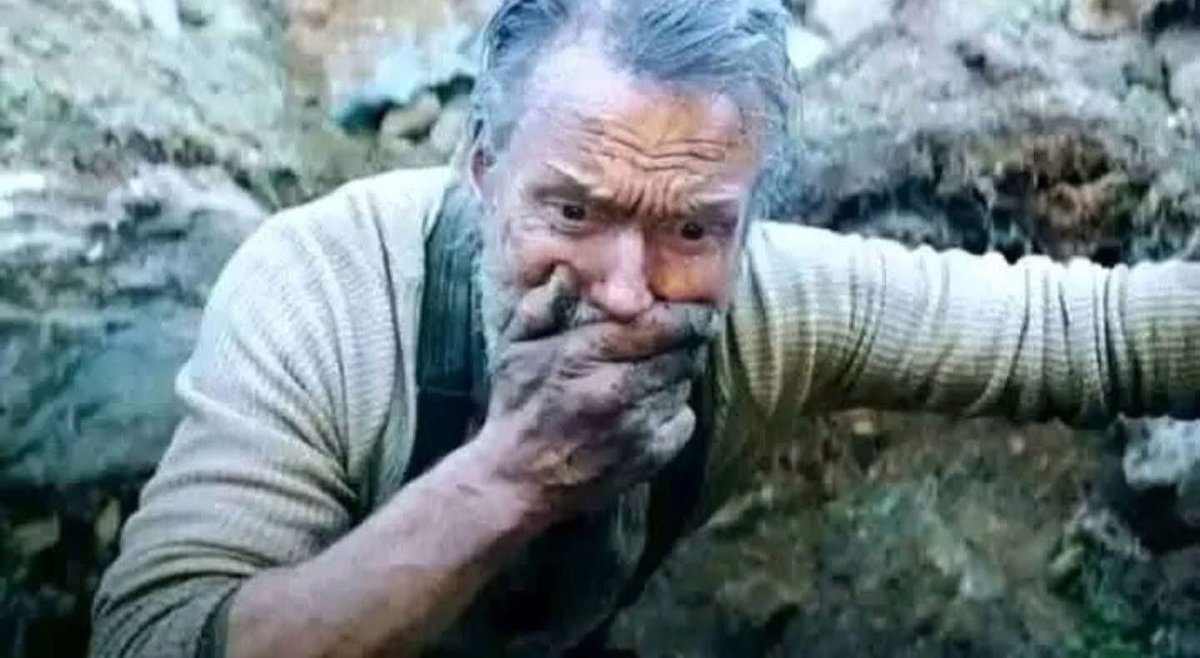da_capo_81244's tweet photo. @n_makhubele I thought potatoes are planted.. wena you bake them😭😭 https://t.co/TmN6i2cbVj