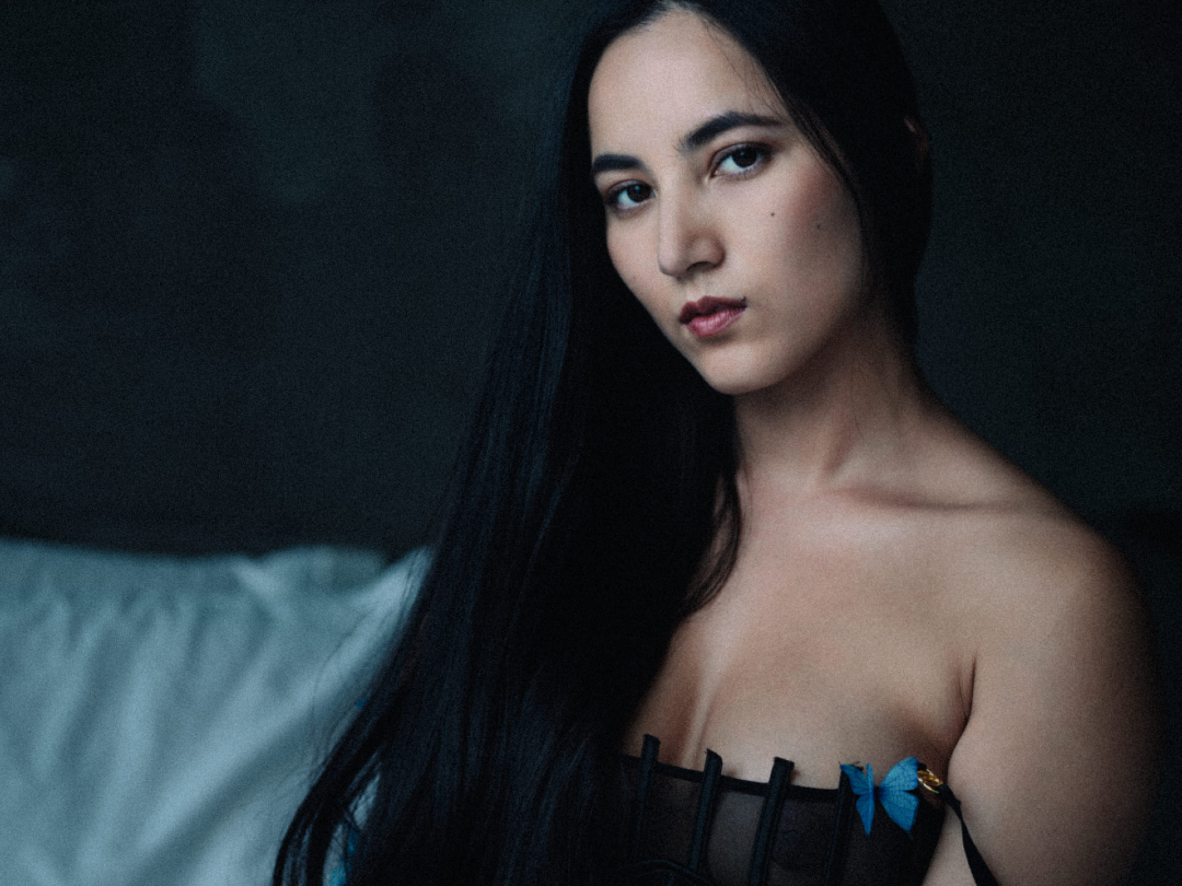 AmoaPhotography's tweet photo. I know it's hard to believe, but I'm actually posting something in color for once. 

But when Seraphina comes to you with an idea, you just have to say yes. And hey, you don't quite get the same impact of blue butterflies in b&amp;w, so I'm breaking my rule.

#color #portraitphoto https://t.co/hlTBukrpB3