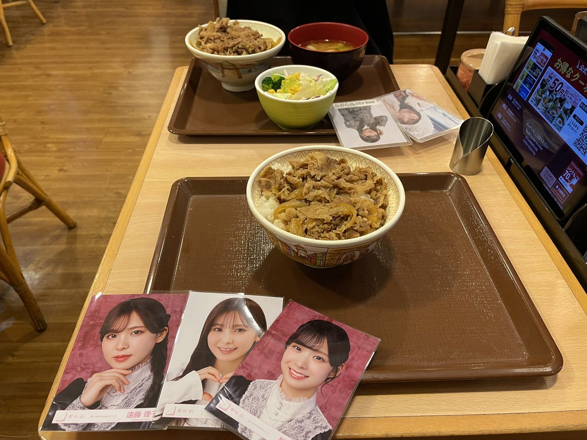 かのあき tweet media