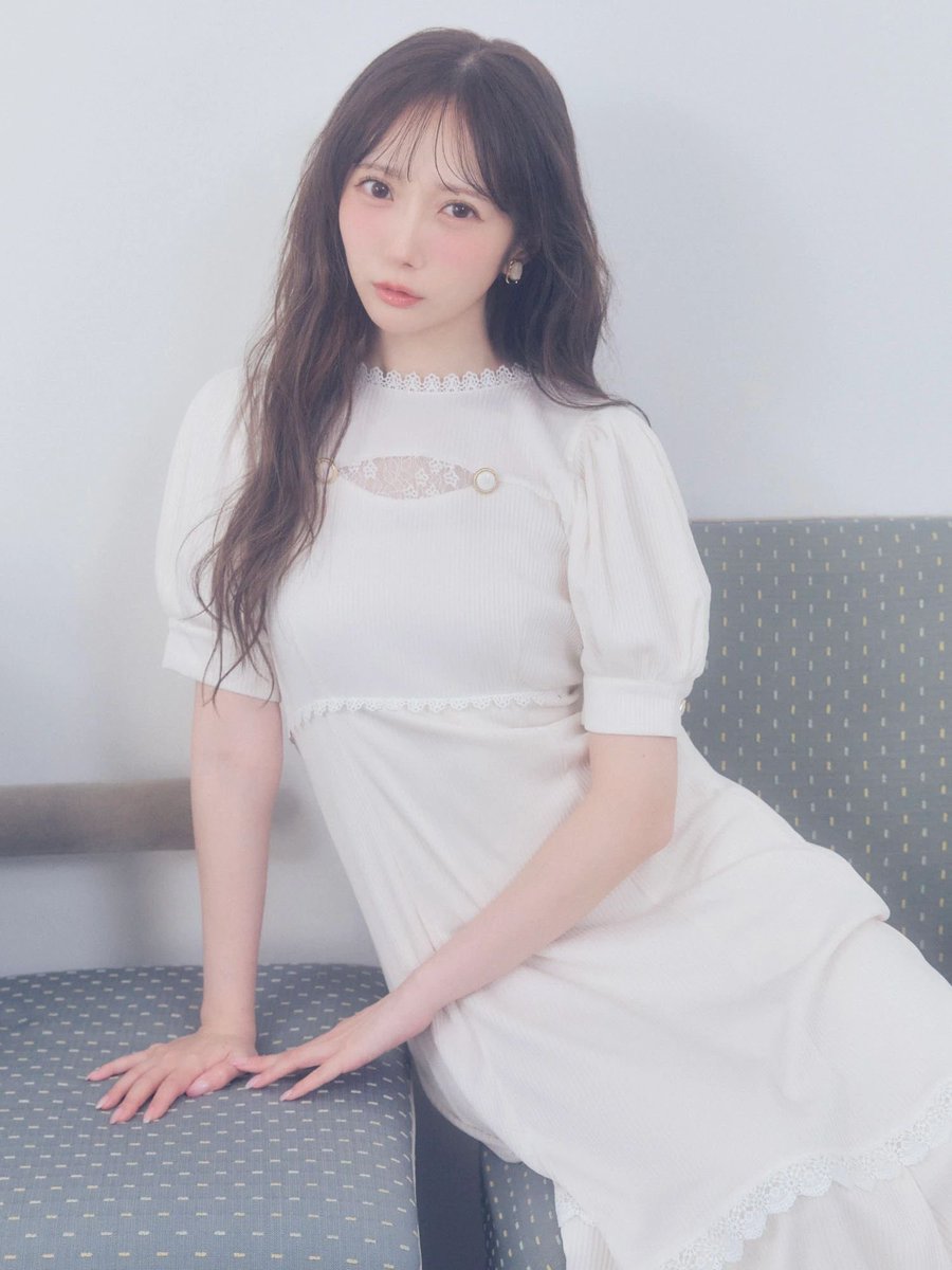 pyon🪄︎︎アイドル私服衣装特定(乃木坂┊︎櫻坂┊︎日向坂 etc) tweet media