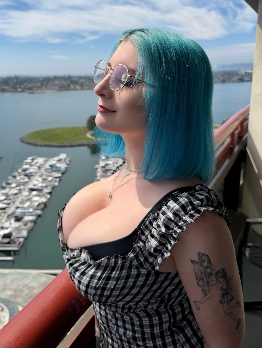 Bluewiddow tweet media