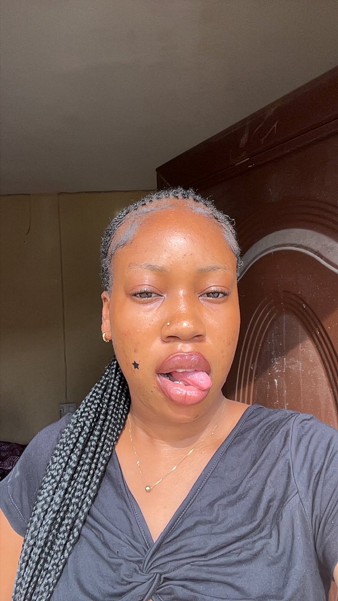 Defunke❤️🕷️ tweet media