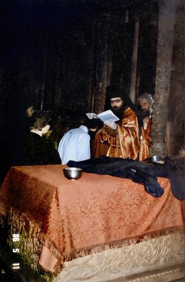 Манастир Високи Дечани tweet media