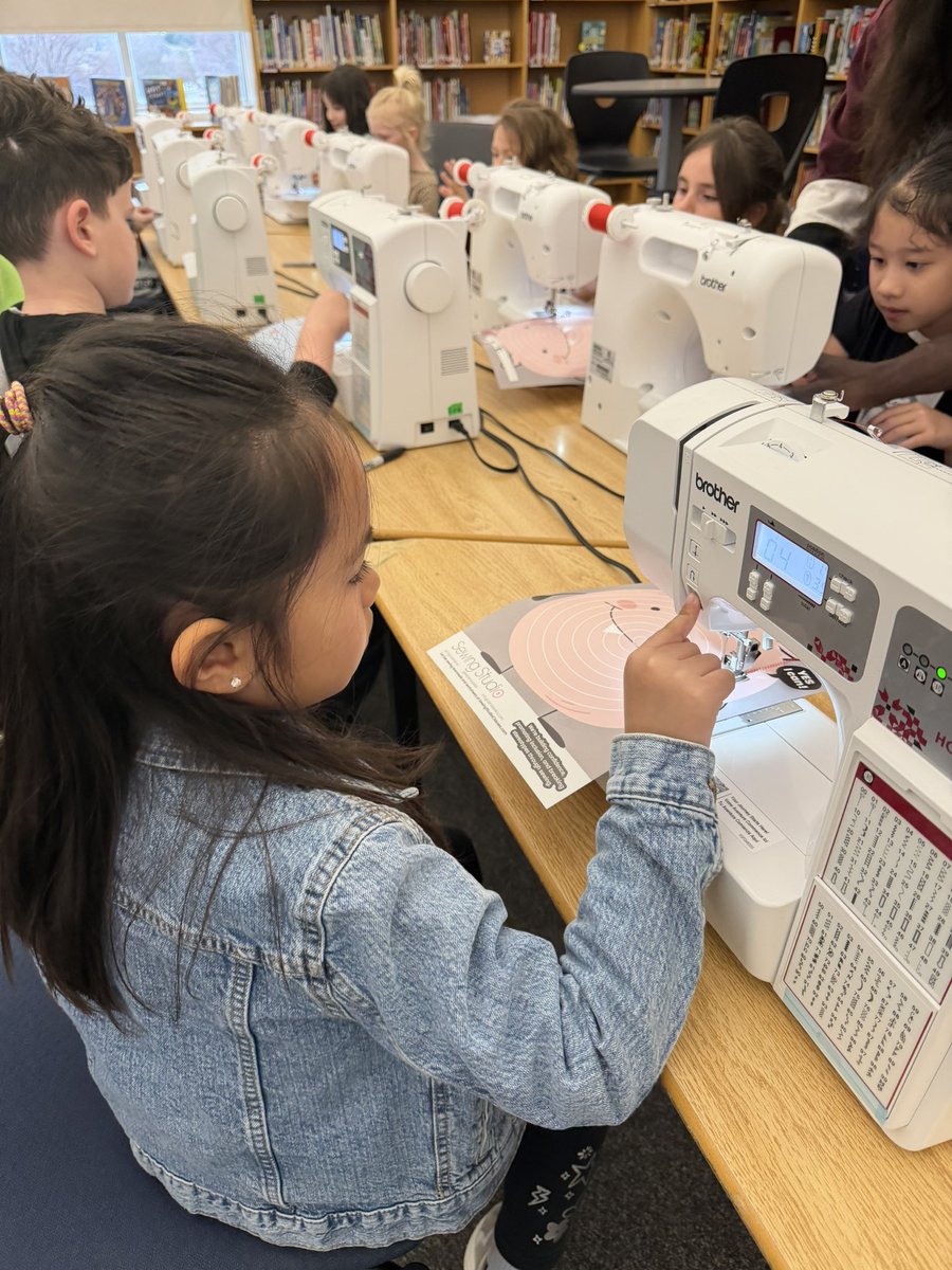 ms_revoredo's tweet photo. We had a great time this morning learning how to sew.  We made bow ties @SLRuizSchool @OriginalRoland https://t.co/566mOGbVGF