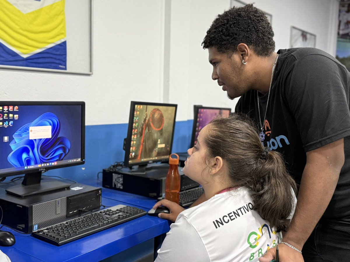 craquedoamanha's tweet image. No Craque do Amanhã, a tecnologia é ferramenta de aprendizado, autonomia e futuro 👏 Seguimos ampliando horizontes e transformando realidades por meio da educação digital 🖥️💻 👊🙏🤝 #CraqueDoAmanhã #InclusãoDigital  #Educação  #TransformandoVidas  #ResponsabilidadeSocial