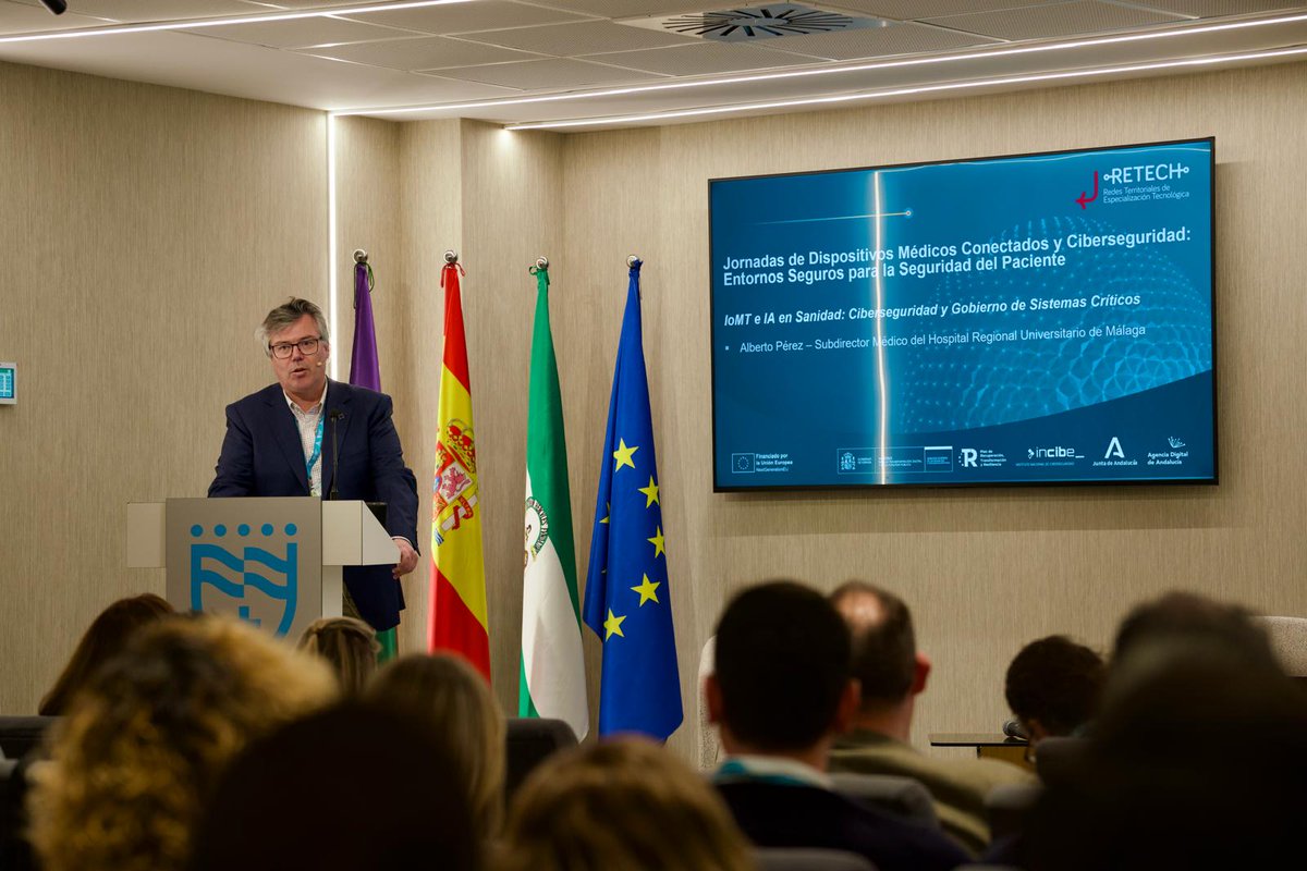 CentroCiberAND's tweet image. "La ciberseguridad no se impone, se evangeliza."
Alberto Pérez, subdirector Médico del @HRegionalMalaga, aborda el gobierno de sistemas críticos en #IoMT-#IA.

🤖 Los algoritmos no son neutrales: el sesgo en los modelos de IA, entrenados mayoritariamente con datos de población