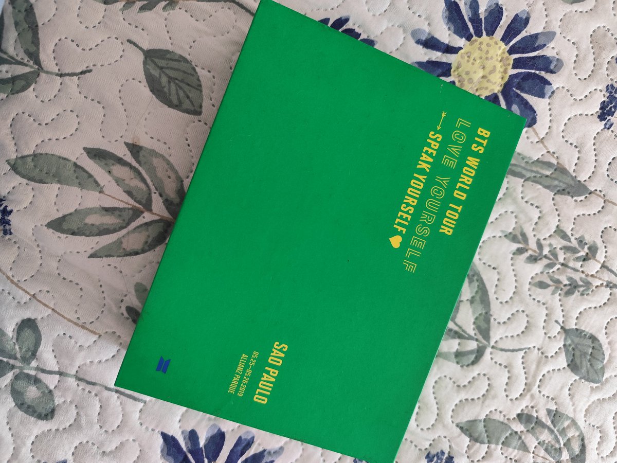 yeobosan's tweet photo. @namchanges gente, to vendendo meu álbum do BTS no Brasil em 2019. Quem quiser, chama na DM. https://t.co/y45WJbbCrV