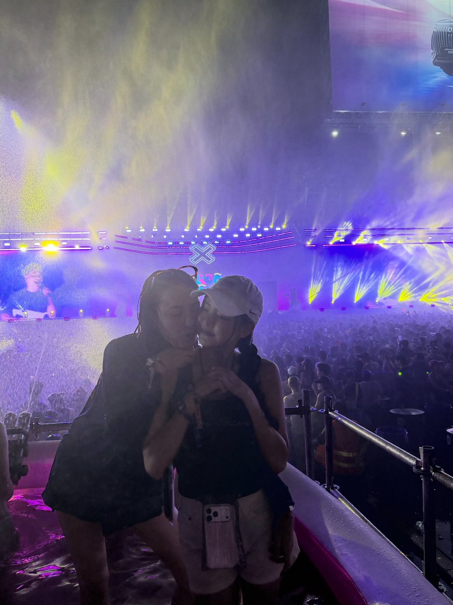 belle💭 tweet media