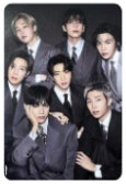 LithiumAlien's tweet photo. i need someone to give me a high quality scan of this arirang photocard bc i am not paying $12 shipping just to get one lmao https://t.co/e2jMnZuxOK