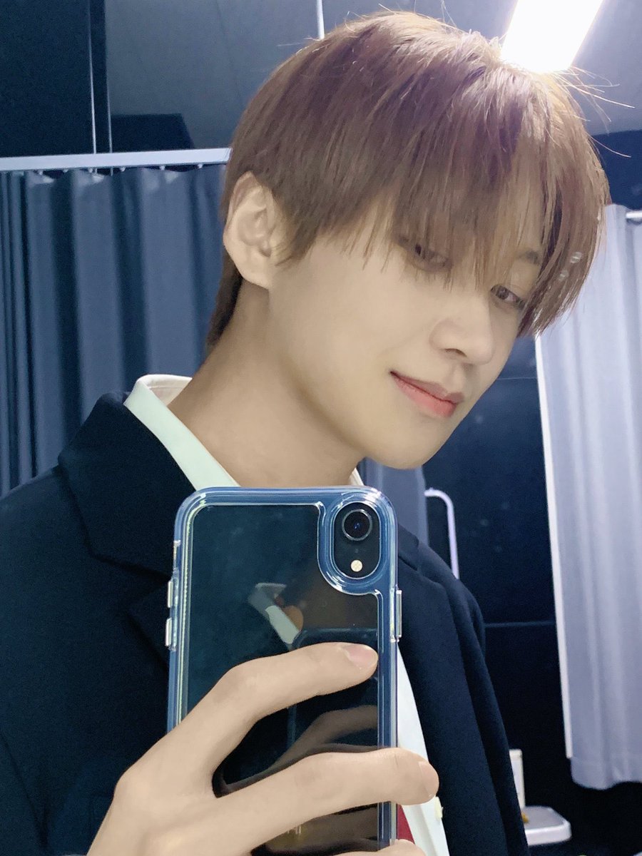 tetehnyaxinlong's tweet image. first day join 🎠🫧🤍

#ModuSelcaDay #MSD #MODYSSEY #HENGYU #헝위