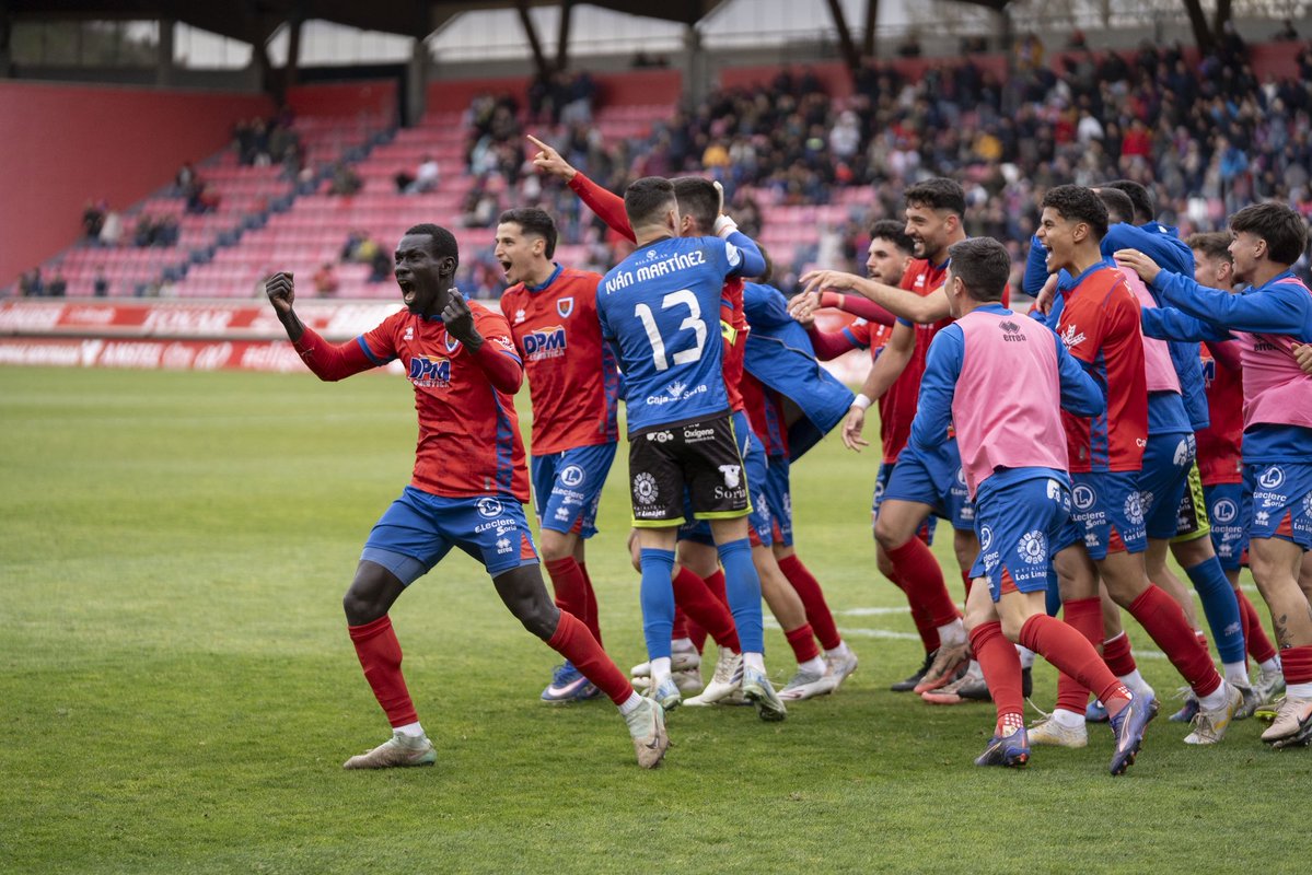 CD Numancia tweet media