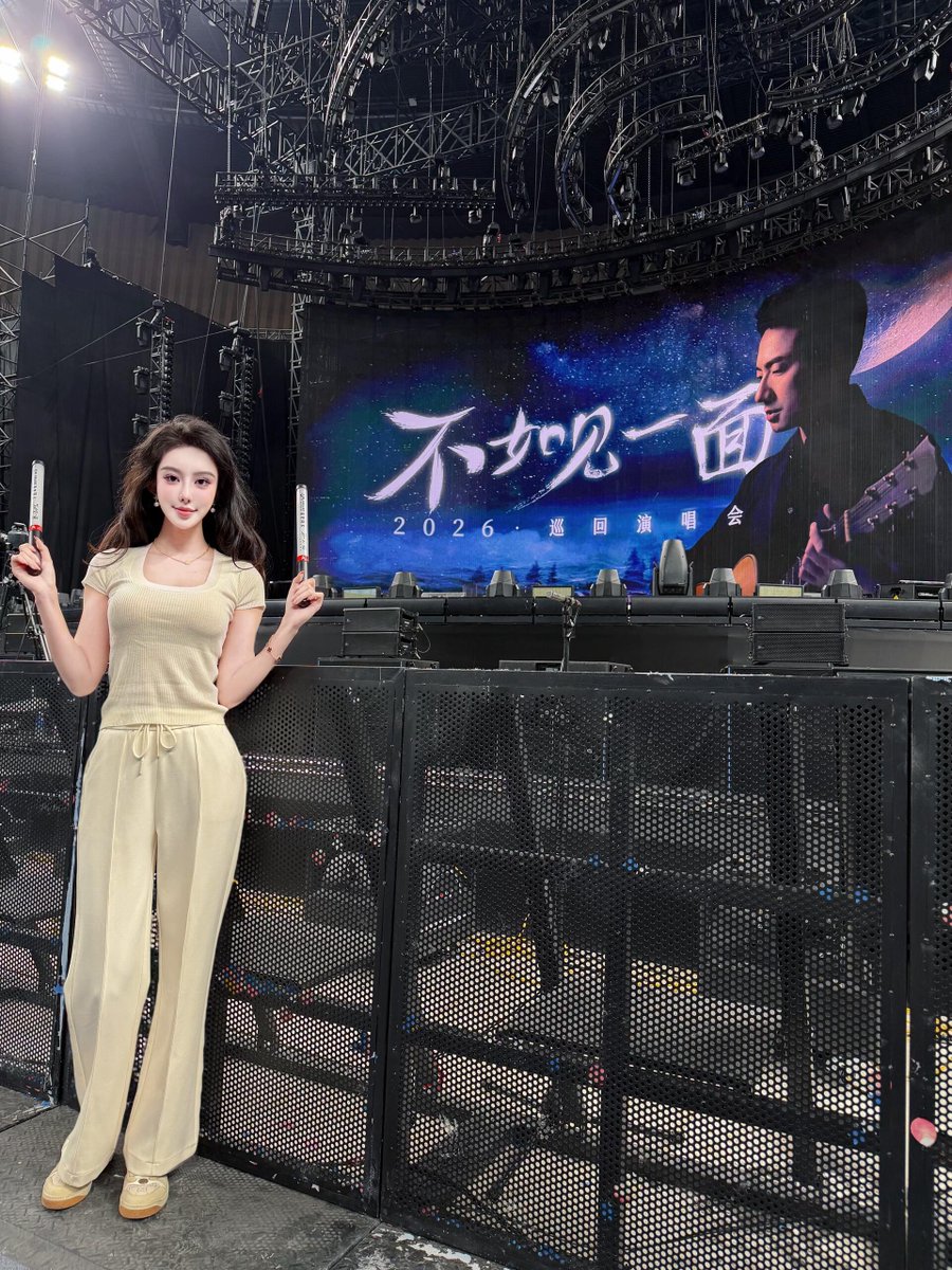 没有男朋友也不想发展py什么都没有的情况下怎么样才能做到爱 https://t.co/WYo3EMRRtI