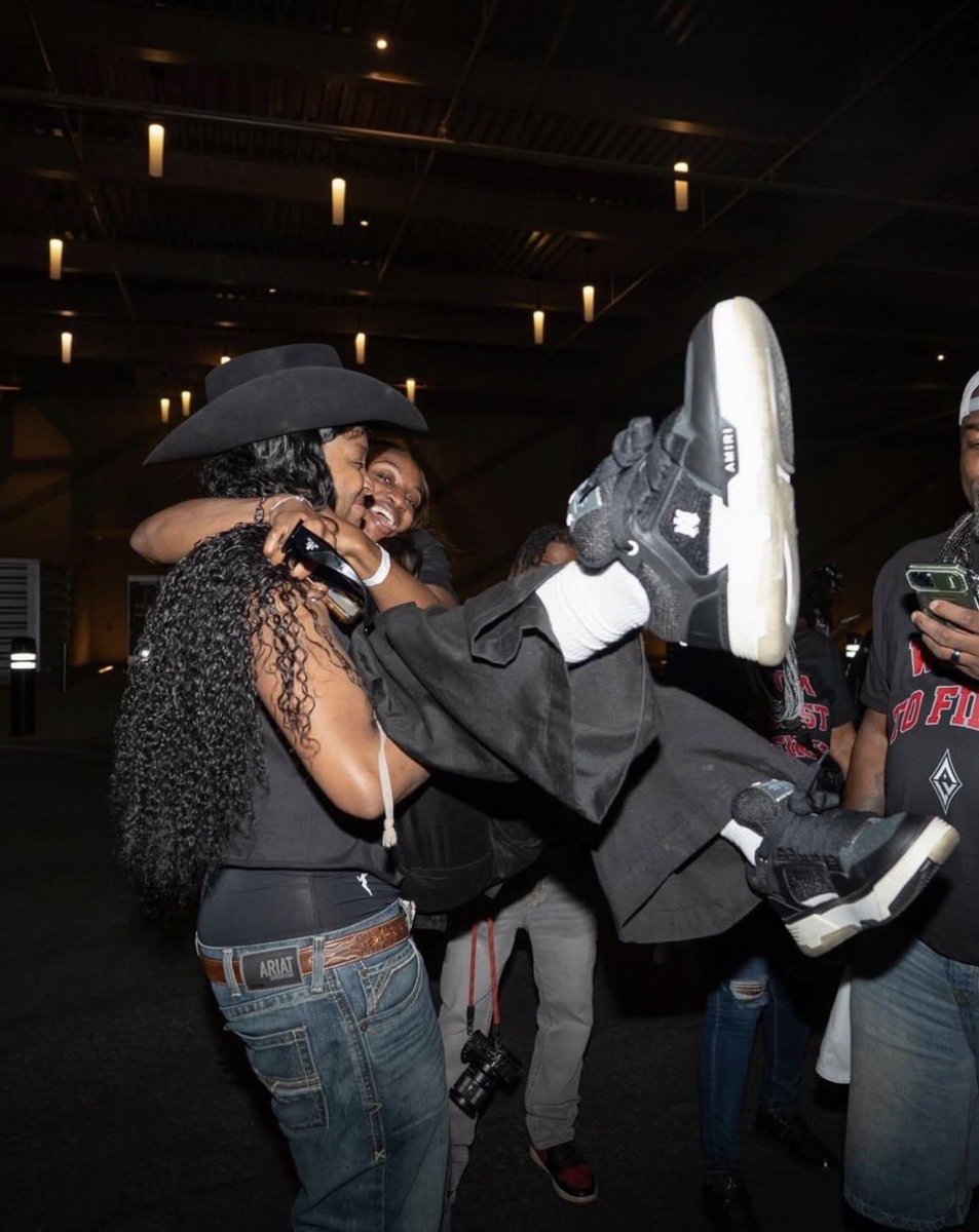 𝔍𝔞𝔡𝔢ッ tweet media