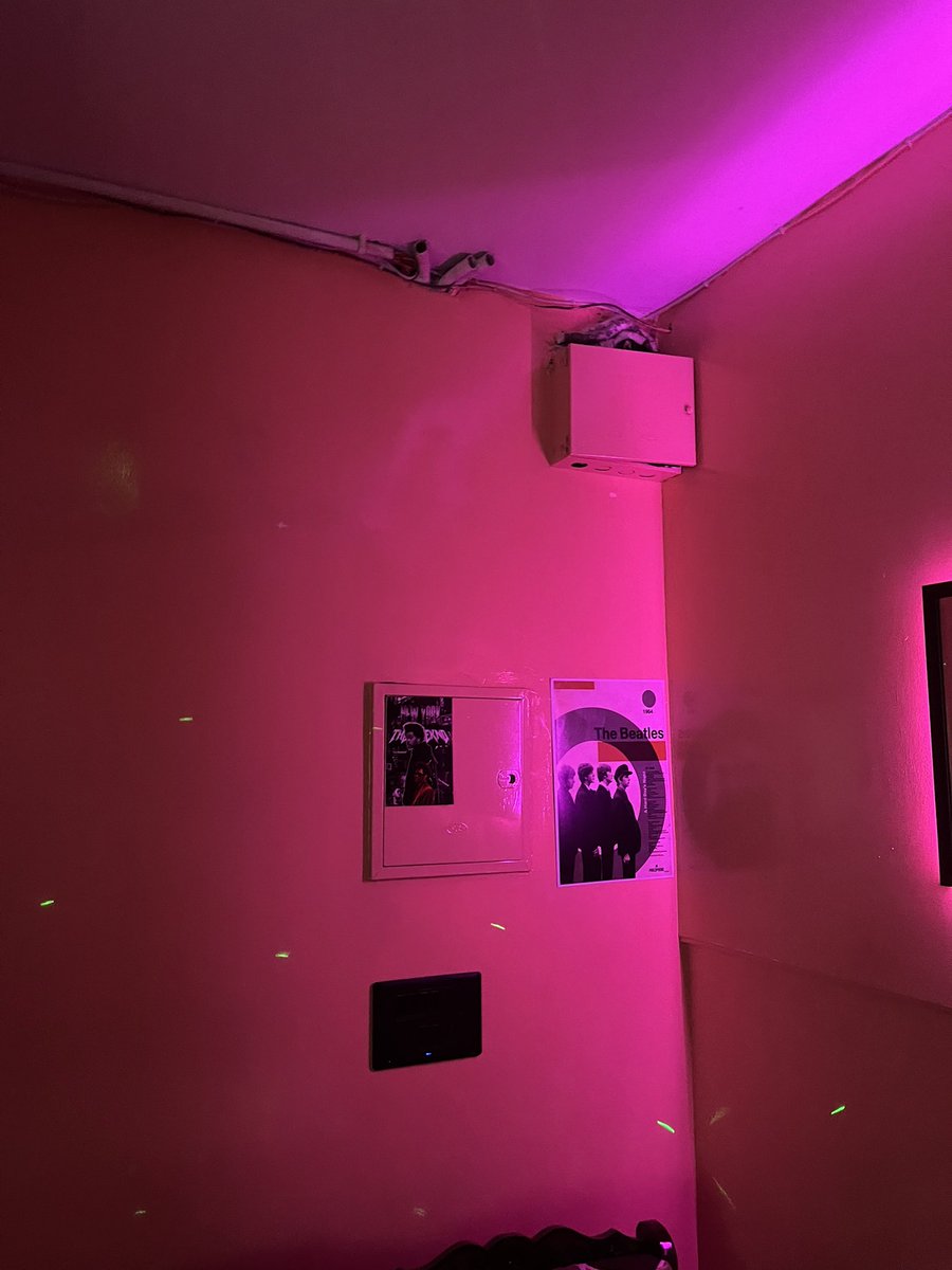 samrthyawn's tweet photo. pink matter https://t.co/vLXApTbhx1