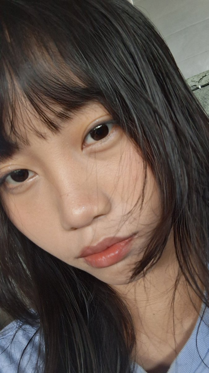 aiuevelyn's tweet photo. Btw mulai dri hari ini aku bakal ngadain #seLyn tiap hari senin yaa, mulailah minggy ini dengan yg seger2 ea 🫶🌸 https://t.co/JsLmH41Wc5