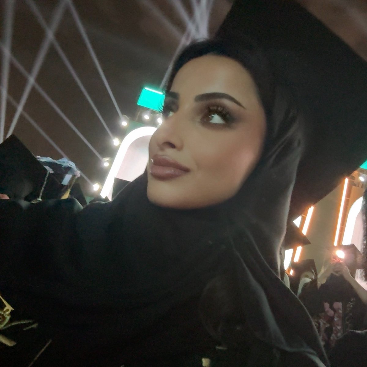 ســديـــم tweet media