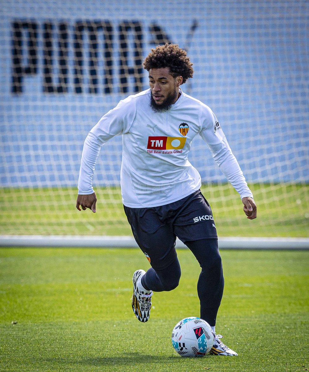 Valencia CF tweet media