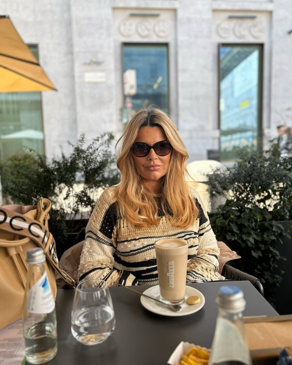 Krissy Hales tweet media