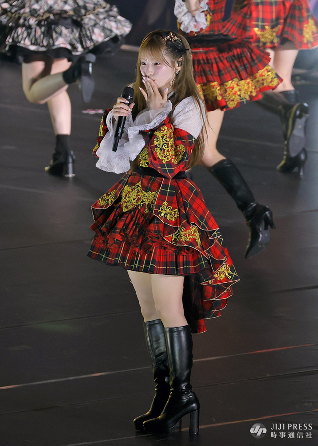AKB48 春コンサート2026『私たちだけじゃダメですか？』」でステージを