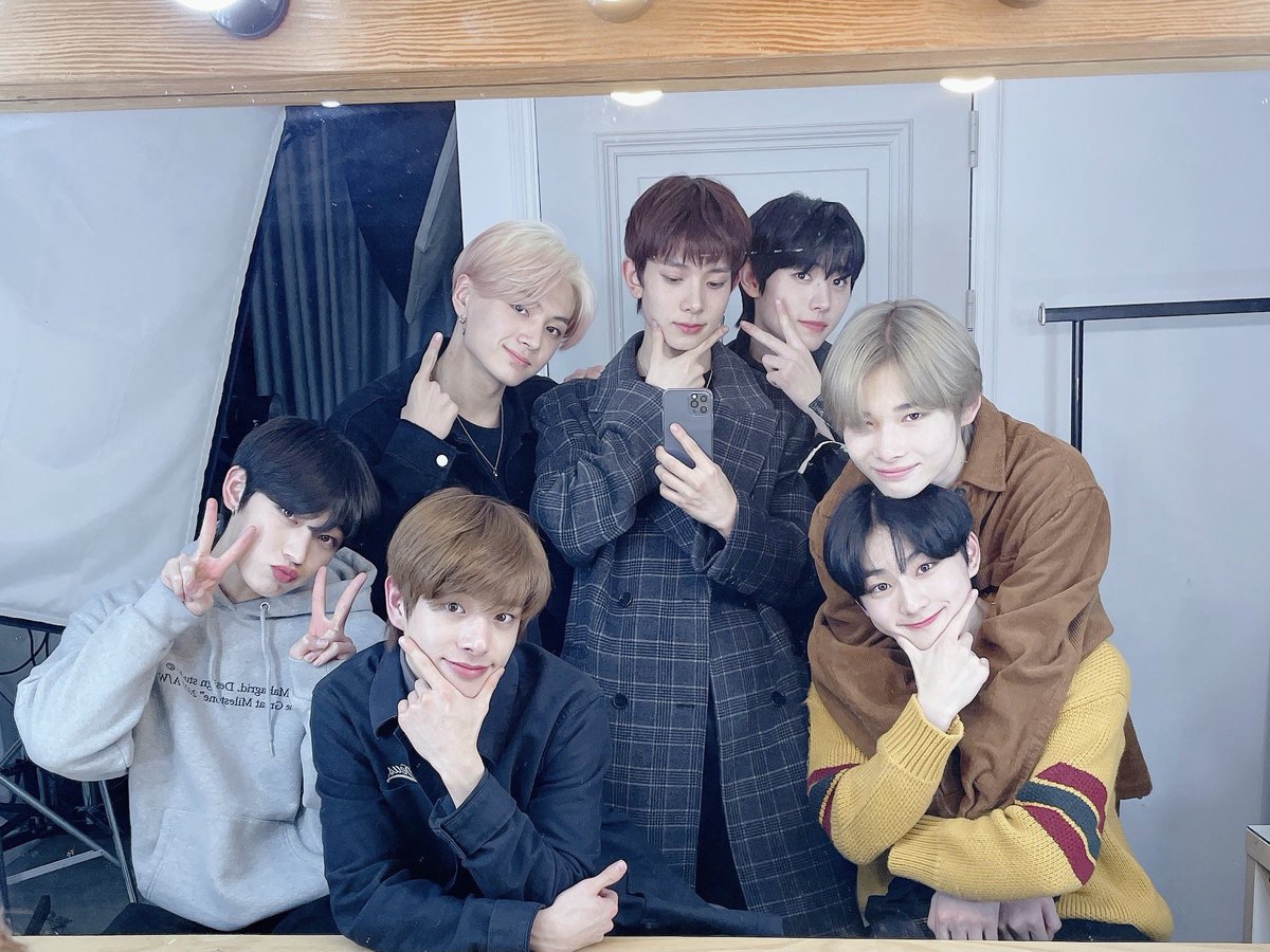 설 | sevEN tweet media