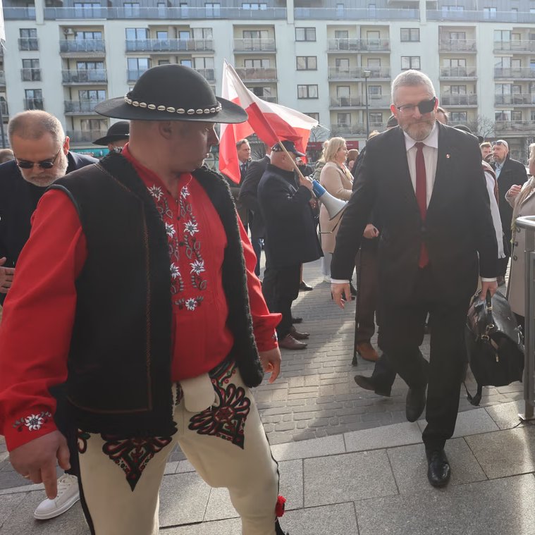 Filigranowa tweet media