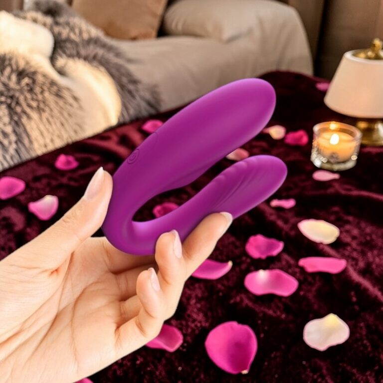 Holiday Products tweet media