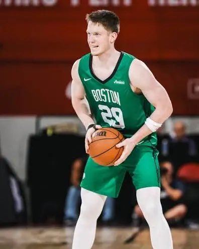 RunItBackNBA tweet media