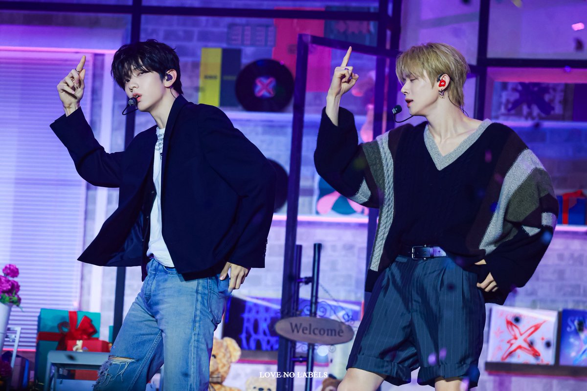 LOVE NO LABELS tweet media