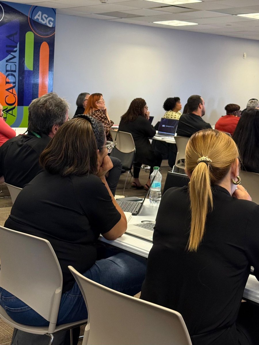 Adm. Servicios Generales de Puerto Rico tweet media