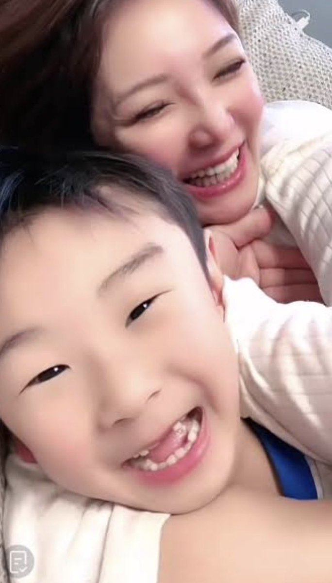 見る専 tweet media