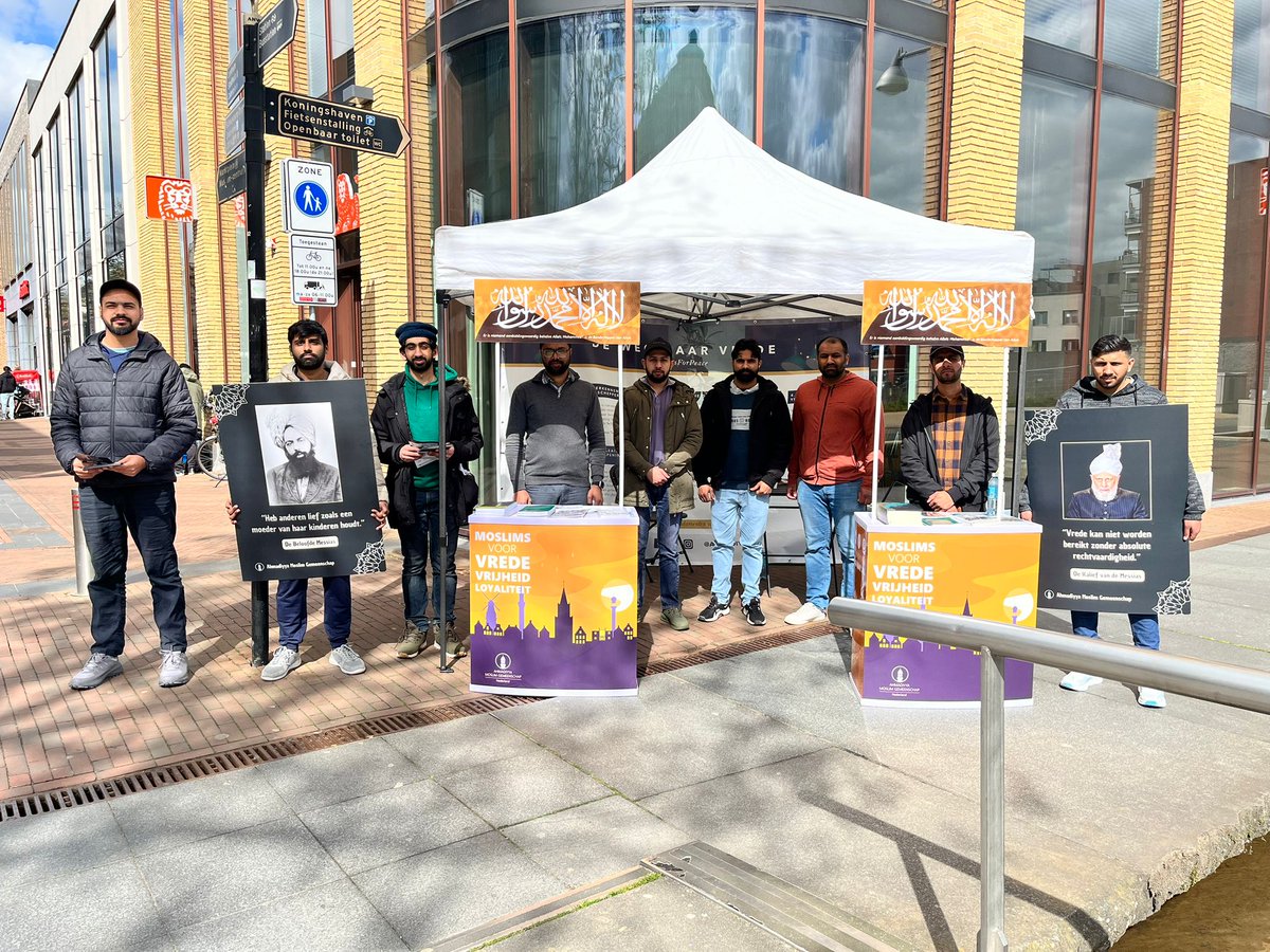 Ahmadiyya Moslims tweet media