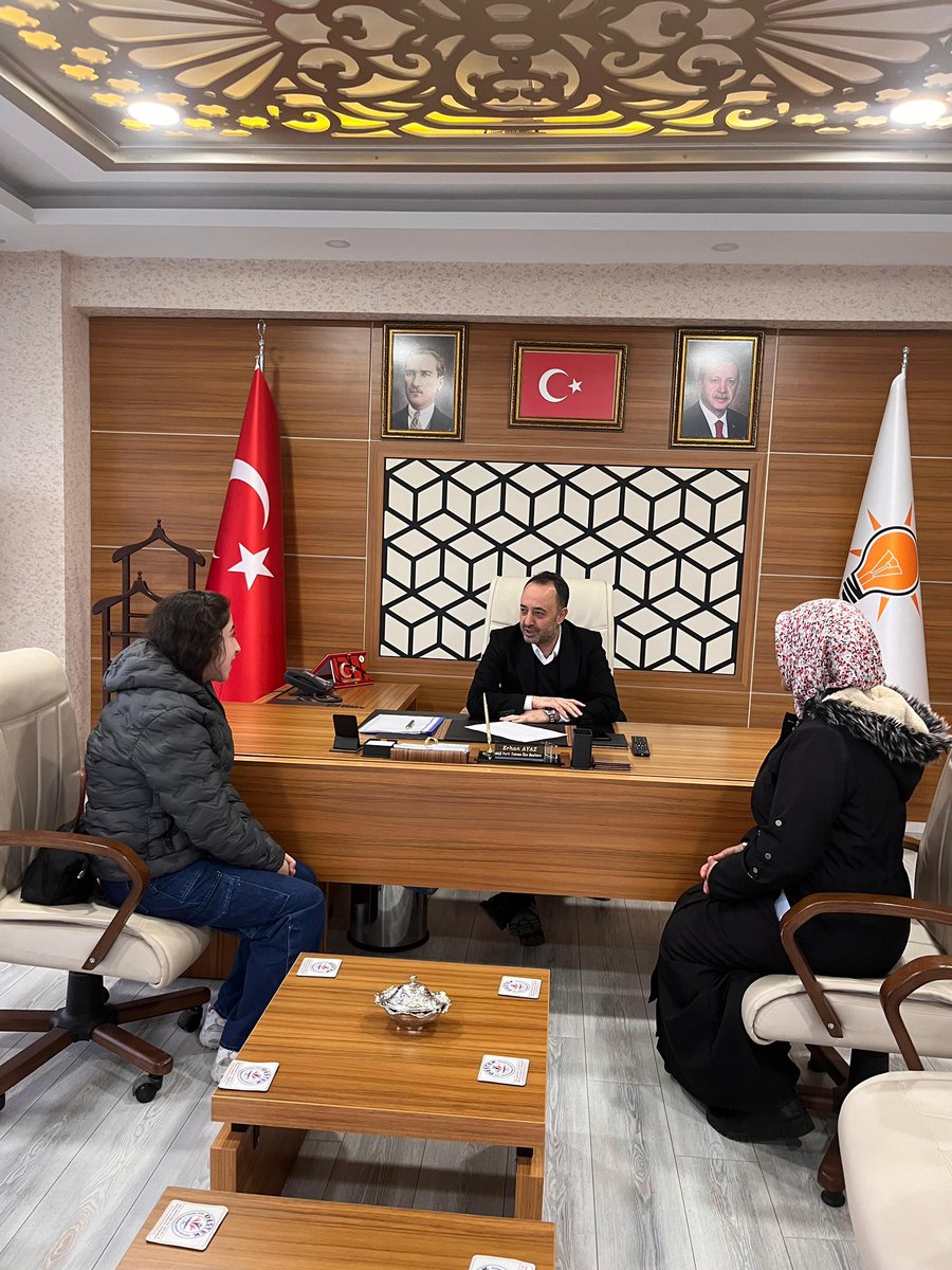 📍İlçe Başkanlığımızda bir aradayız.

Bugün İlçe Başkanlığımızda kıymetli hemşehrilerimizi misafir ettik. Samimi sohbetlerimizle gönül bağlarımızı daha da güçlendirdik. Birlik, beraberlik ve kardeşlik ruhuyla her zaman yan yanayız.

Aynı yolda, aynı hedefe yürüyen büyük bir