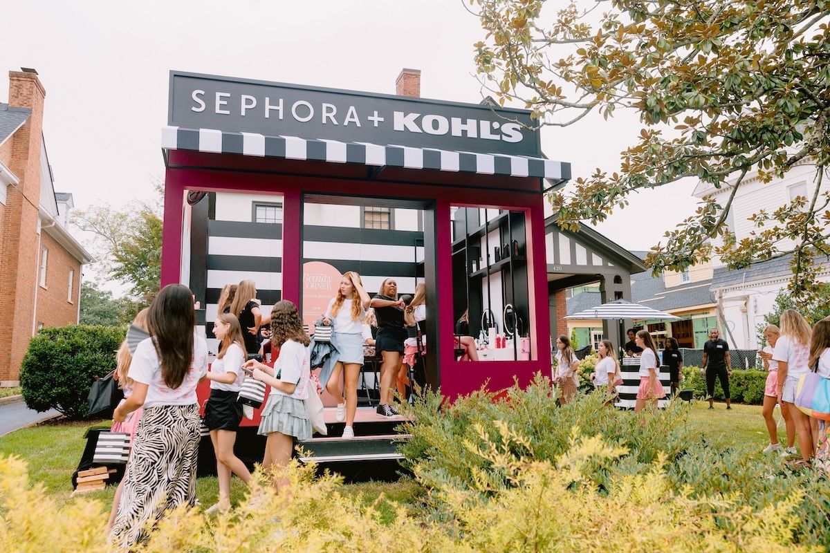 modernretail's tweet photo. Kohl's is funneling more resources into its creator program, including through a new affiliate model, as it looks to boost revenue and raise awareness. https://t.co/gw7D1MMmA0 https://t.co/ucFq9rORZj
