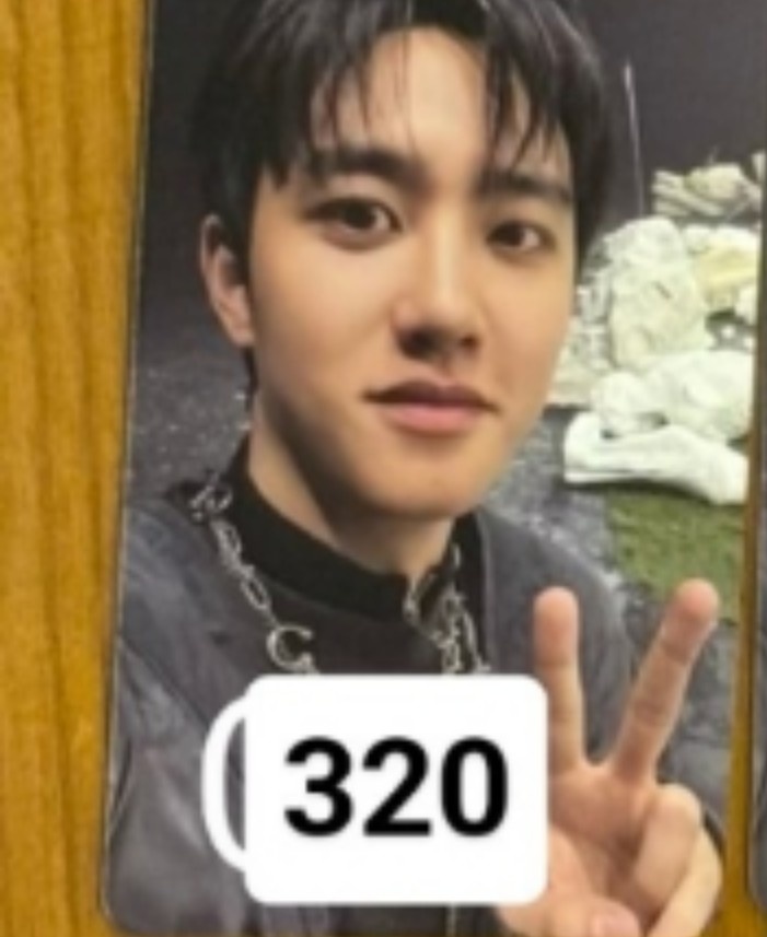 EXOFan1485 tweet media