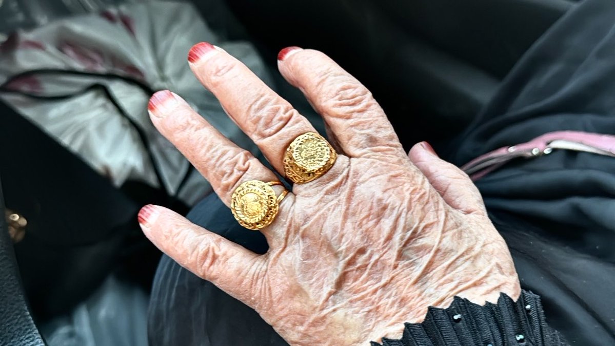 — دَّهْشَمُ tweet media