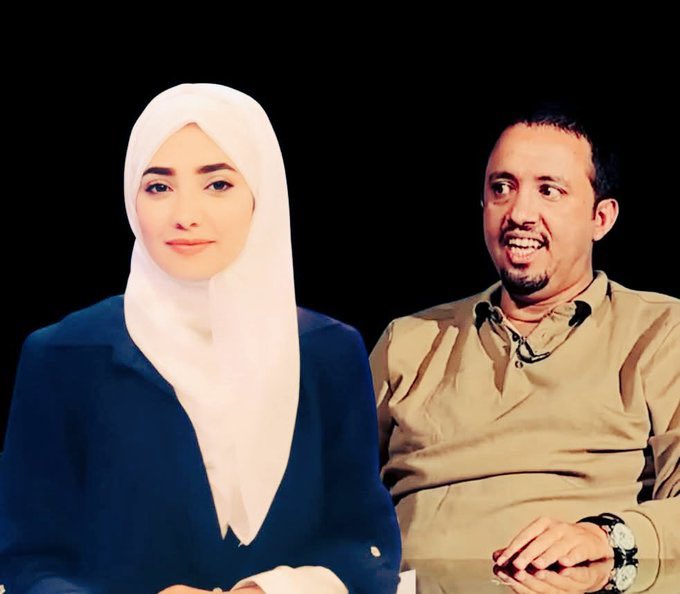 اليوم دخلت محل في العزيزية بالرياض يبيع كل شي ب 7 ريال ملابس و حاجات حلوه واذا بي أصادف  زميل لي كان اذكى طالب في المدرسة من اوئل الطلاب
ايش حصل ياصاحبي و الجامعه وين راحت
 الرد
عندما عاد من رومانيا كان لازم يعمد الشهادة في البعثات 
سلم كل اوراقه مع الجواز لواحد معمم هشهوش
سرقهن