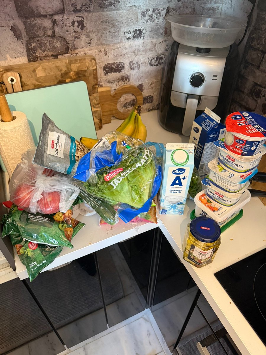 Dumbs 🇫🇮 tweet media