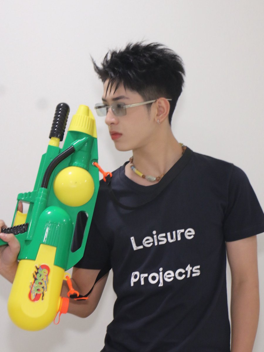 tia51.Official tweet media