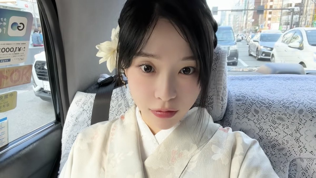 puppyyoo0107's tweet photo. 沒想到我們泫寶會去和服體驗
還很認真的自己化妝🪞😲
真的卡哇伊🥰照片什麼時候要發？

#LEESEOYUL #이서율 #Gahyun #가현 
#Dreamcatcher #드림캐쳐 https://t.co/B7C0AaNKpL