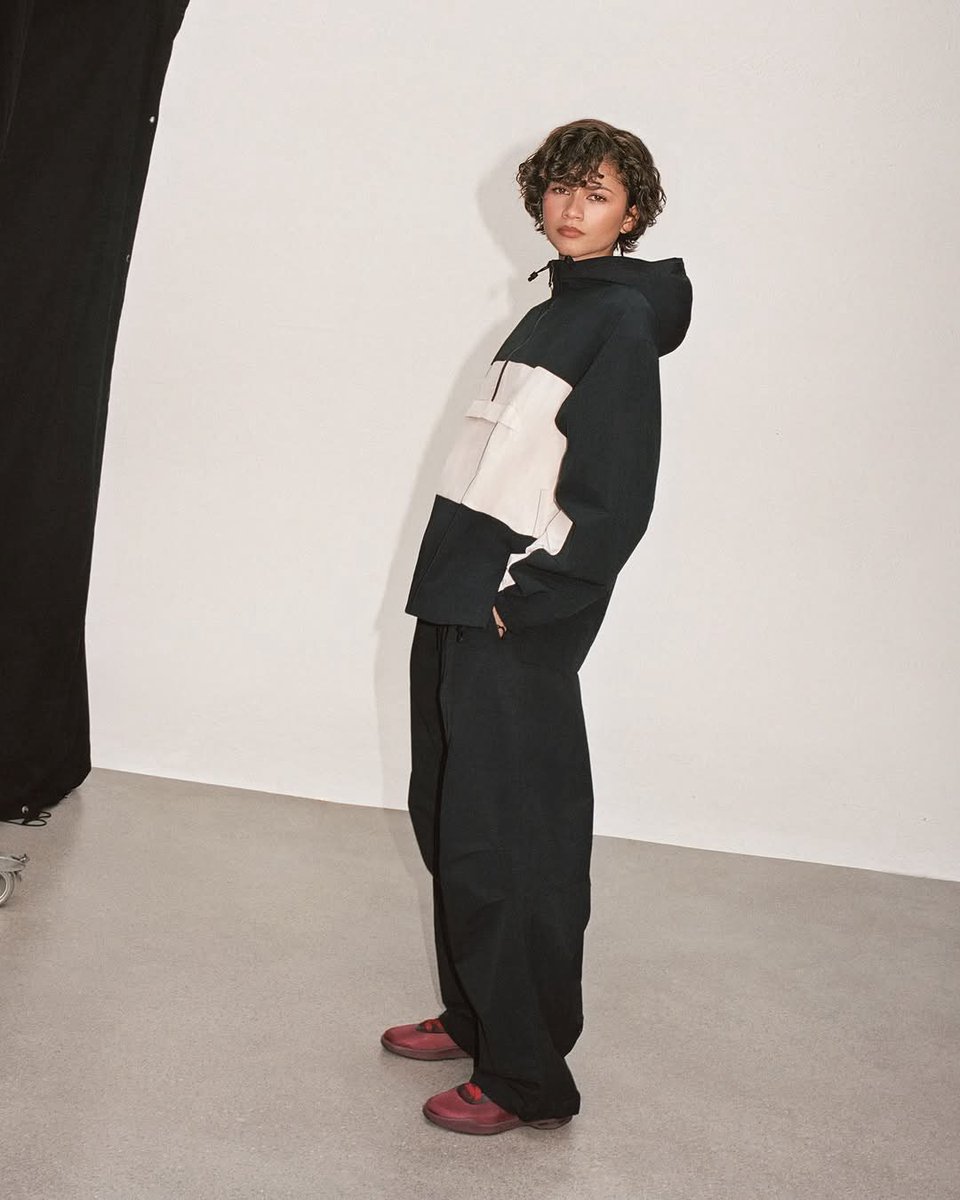archivedaya's tweet photo. zendaya for On  ᯓ✦ ݁˖ https://t.co/JLmQKiimHK